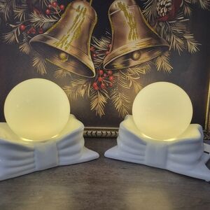 W&A Ceramic Bow LampCeramic Bow Frosted Glass Light